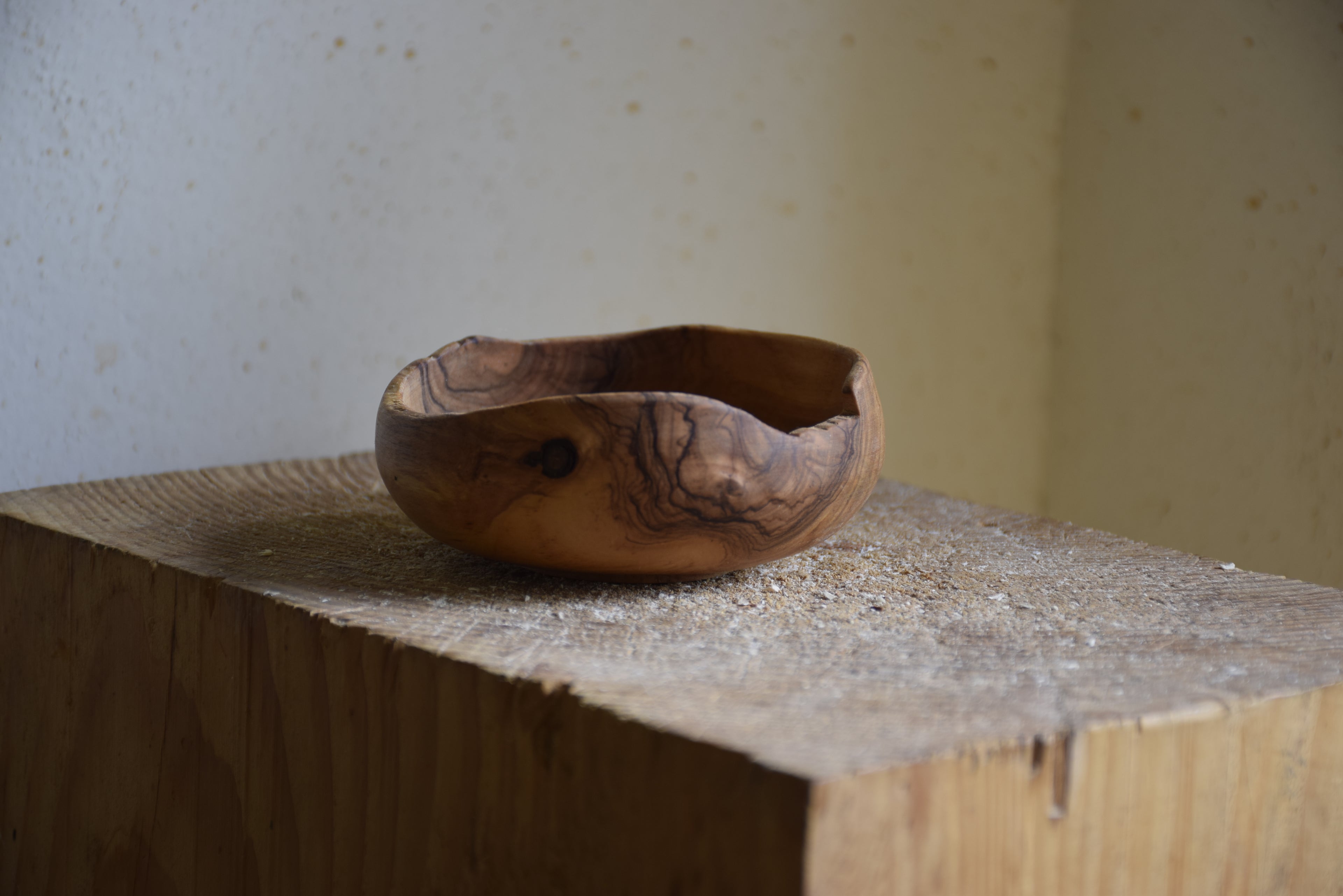 Olive wood bowl